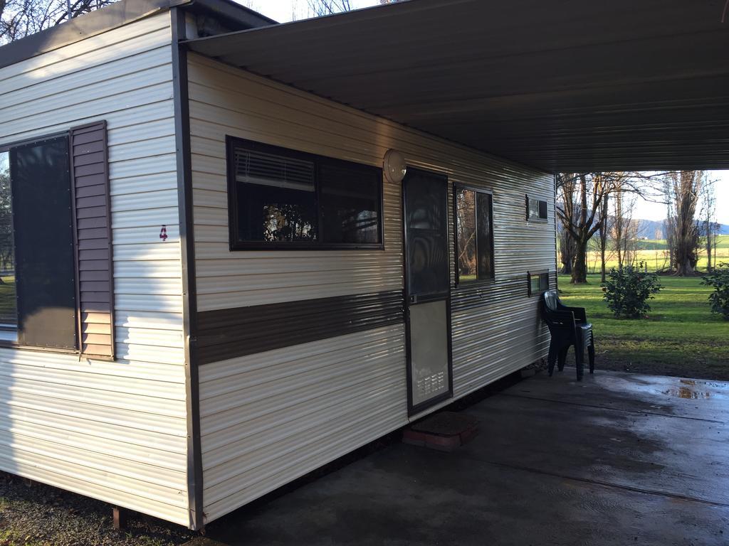 Colac Colac Campsite Corryong